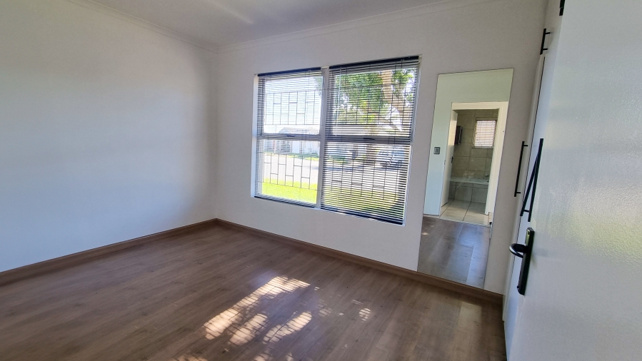 2 Bedroom Property for Sale in Victoria Park Western Cape